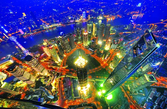 徐汇滨江跑道市集预告：这周末西岸艺术创意市集，潮流文创淘货攻略直接抄