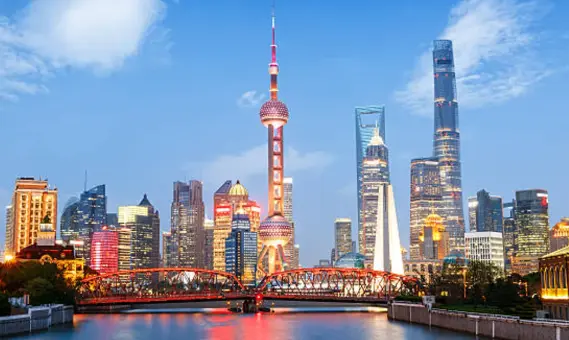 外滩一线江景配英国下午茶，高端商务会客预订到底值不值？🫖